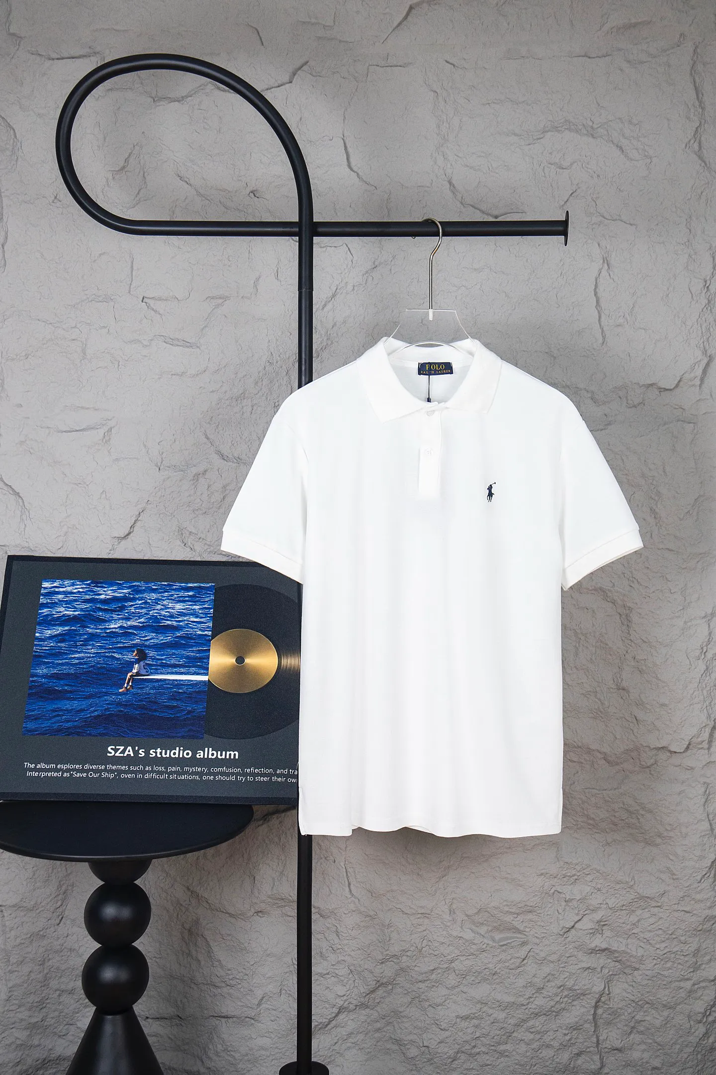 P130 Ralph Lauren/Ralph Lauren men's clothing American retro classic summer polo short-sleeved business casual spring and summer new men's pique cotton short-sleeved shirts There is a small amount left in the original order All fabric accessories are supplied by customers The pique fabric is very comfortable for the upper body in summer, breathable and light, feels delicate, soft and comfortable, skin-friendly, the details and craftsmanship are very good, a must-have for men's wardrobe, the version is simple and elegant, fashionable and casual, the upper body is super handsome. Don't miss it if you like it. Original cotton and linen material, skin-friendly and comfortable, breathable and refreshing The classic embroidered logo is invincible and versatile, suitable for both business and leisure. A complete set of three-label accessories, black, white, navy blue, gray SIZE: S-XL